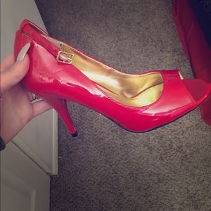 Cute brand new red heels never worn